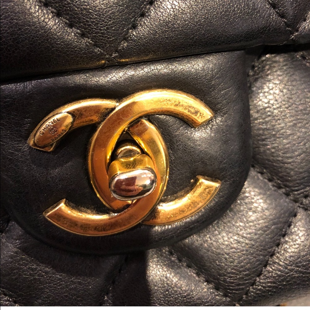 Gorgeous Classic Chanel Medium Double Bag - Picture 4 of 5